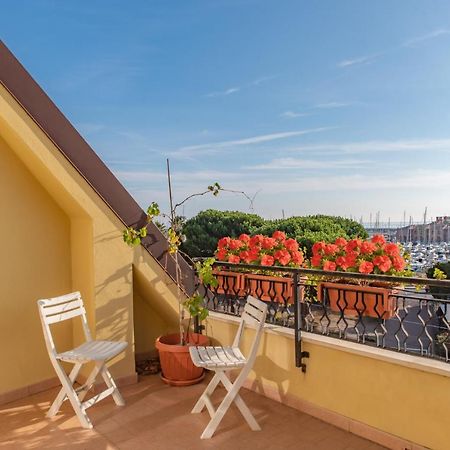 Rivierarent Attico Vista Porto Di Loano Apartment Екстериор снимка