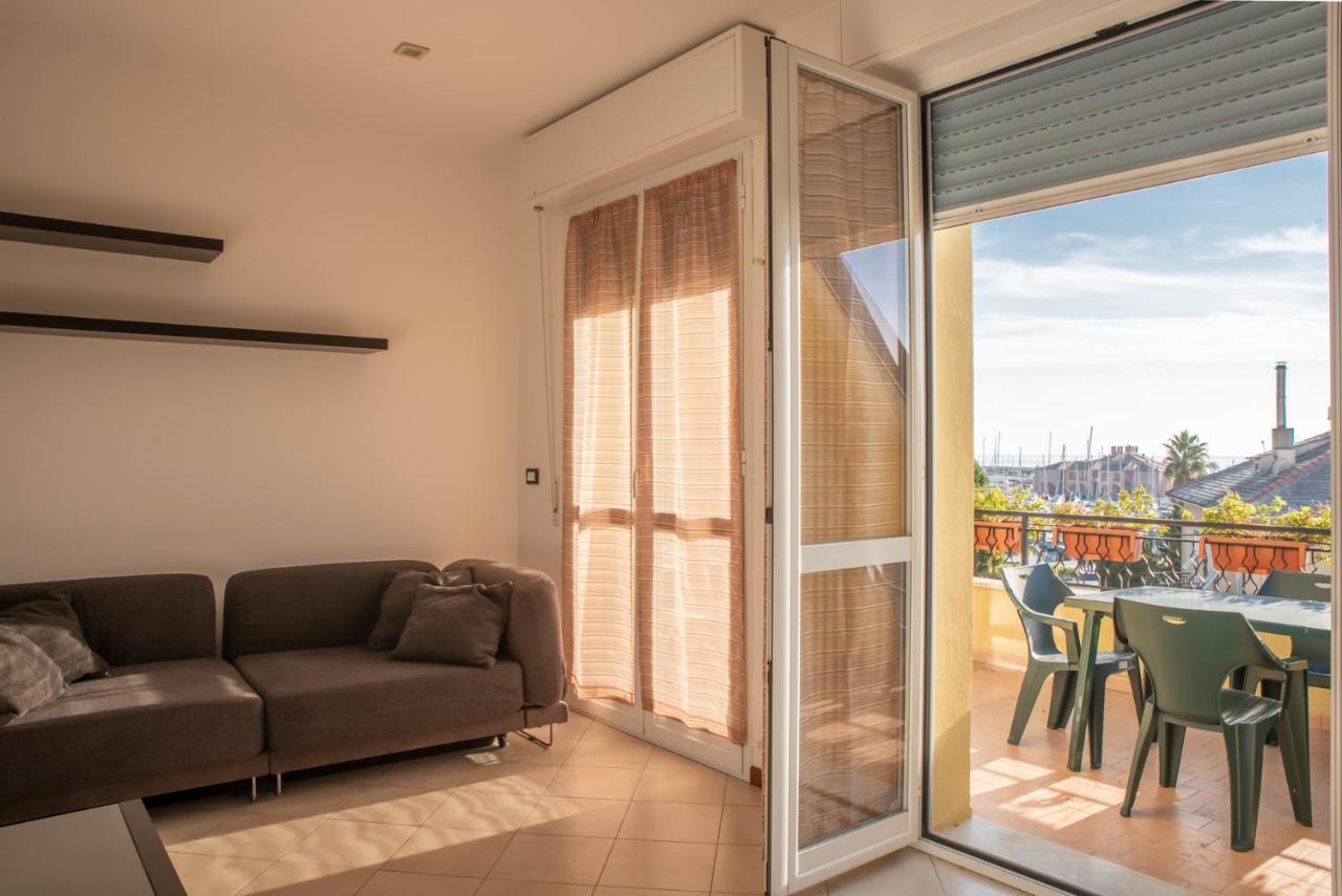 Rivierarent Attico Vista Porto Di Loano Apartment Екстериор снимка