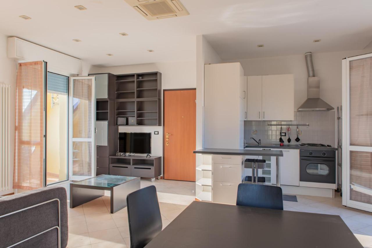 Rivierarent Attico Vista Porto Di Loano Apartment Екстериор снимка